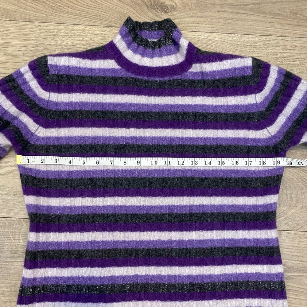 80% wool striped cropped sweater Size M EUC - Picture 11 of 11